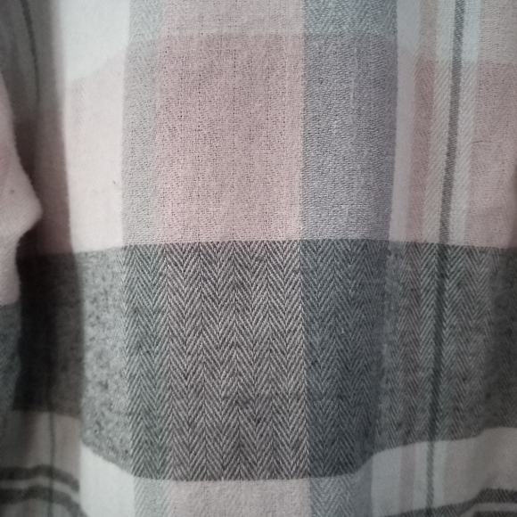 Passport M Cotton Plaid Button Down Collared Top in Gray Pink - Picture 2 of 10